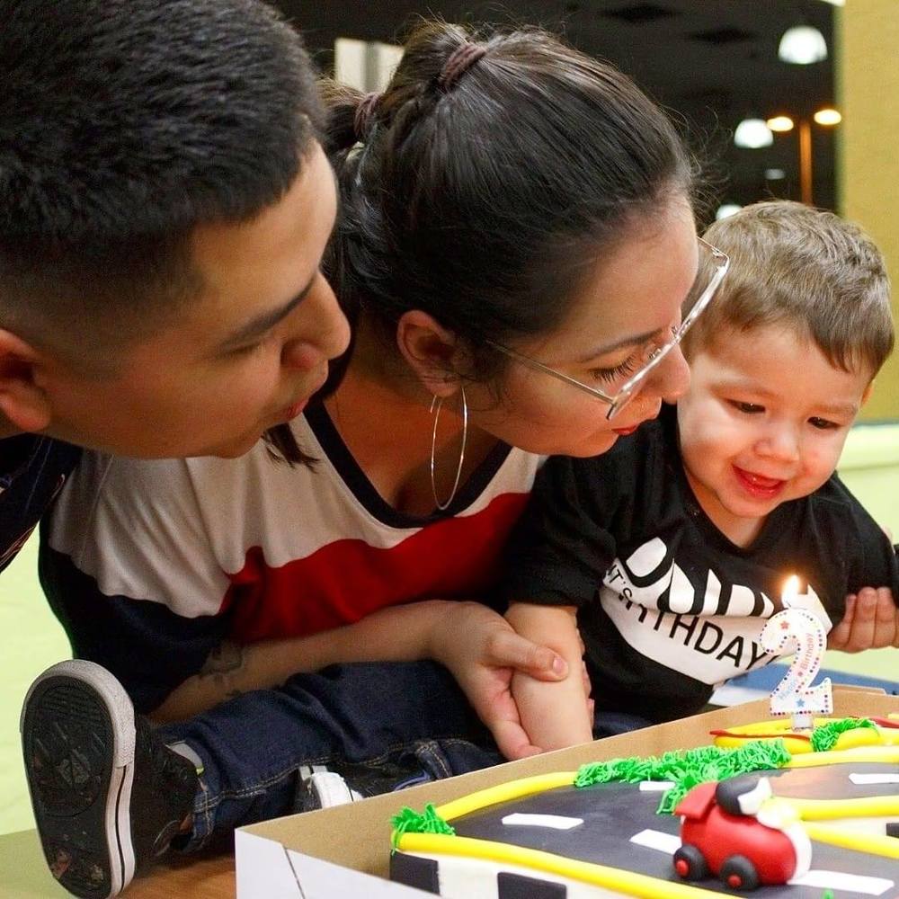 Meet your Posher, Mia